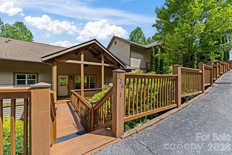 226 Sawgrass Drive, Whittier, NC - 2 beds, 2 baths, 1,330 sqft - $329,500