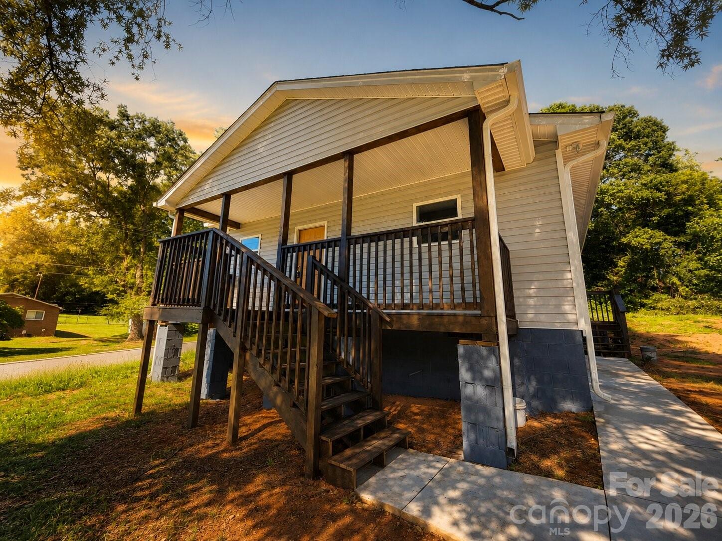 1105 8th Street, Statesville, NC — property listing photo