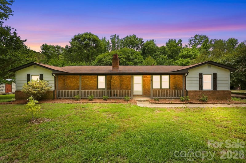 517 & 513 Cox Road, Salisbury, NC - 5 beds, 4 baths, 1,191 sqft - $319,999