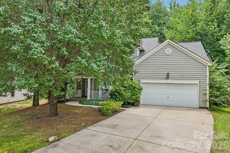 3429 Turtle Cross Lane, Charlotte, NC - 4 beds, 2.5 baths, 1,936 sqft - $360,000