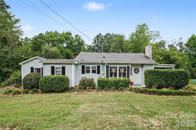 111 Cove Avenue, Mount Holly, NC - 3 beds, 2 baths, 1,395 sqft - $290,000