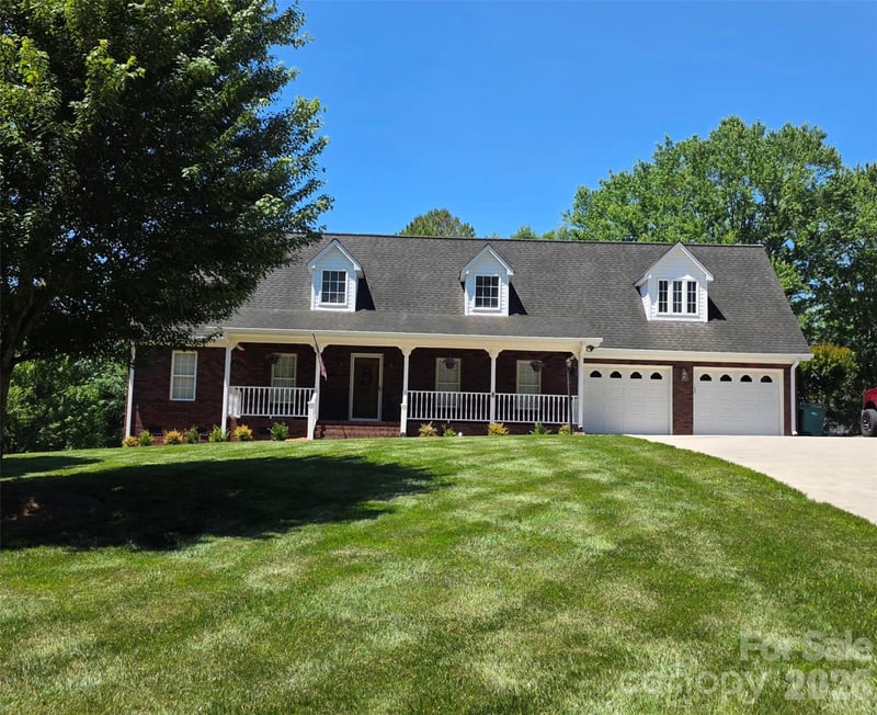 305 Imperial Way, Albemarle, NC - 3 beds, 4 baths, 2,316 sqft - $444,000