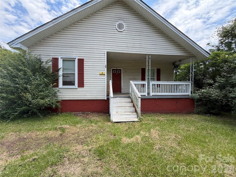 2528 Gardner Street, Gastonia, NC - 2 beds, 2 baths, 1,080 sqft - $155,000