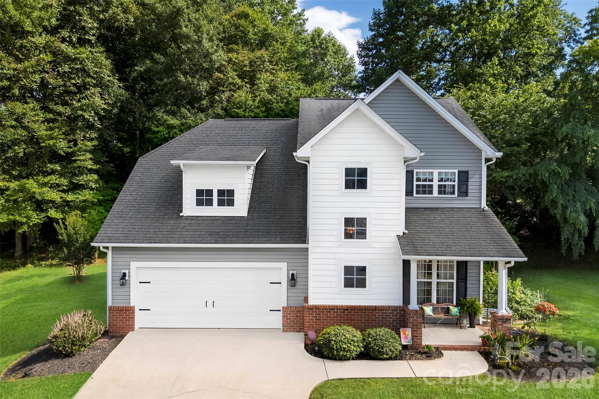 6008 River Garden Court, Lowell, NC. property listing photo