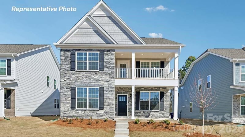 108 Waterfall Valley Way, Mooresville, NC - 4 beds, 3.5 baths, 2,628 sqft - $399,000
