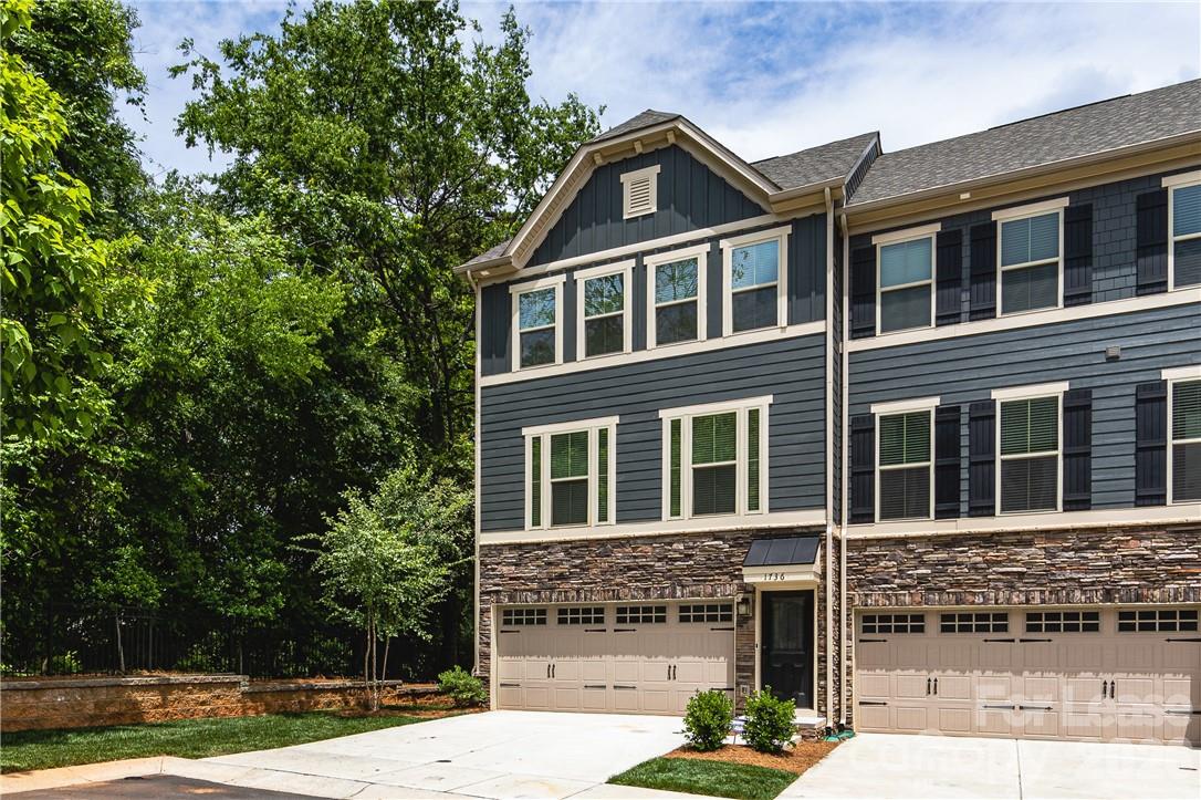 1736 Town Oak Lane, Charlotte, NC. property listing photo