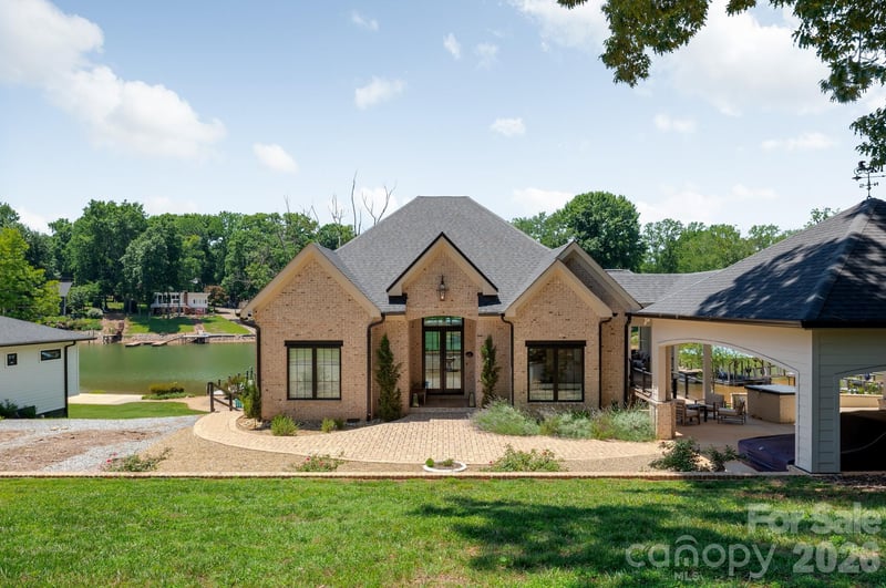 445 Sundown Road, Mooresville, NC - 3 beds, 4.5 baths, 3,337 sqft - $2,390,000