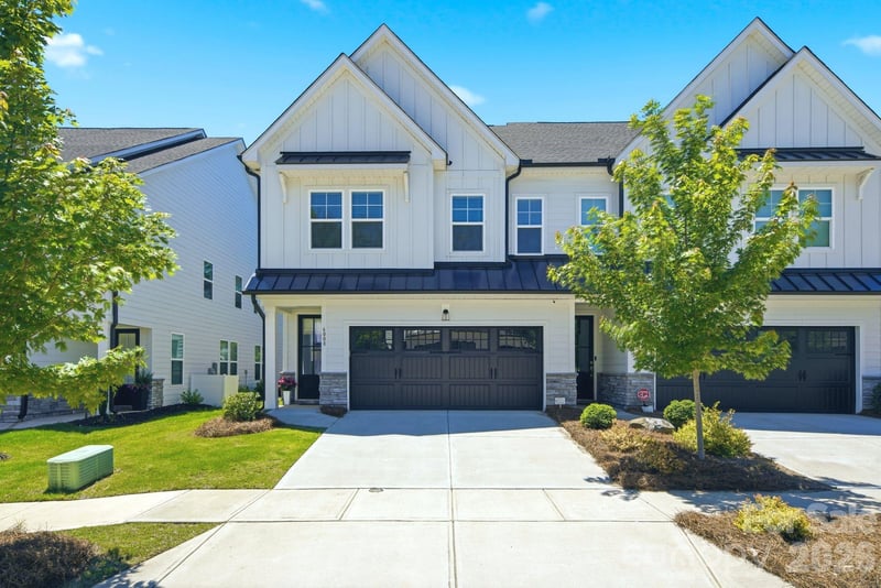6008 Corbin Woods Court, Charlotte, NC - 3 beds, 2.5 baths, 2,236 sqft - $598,000