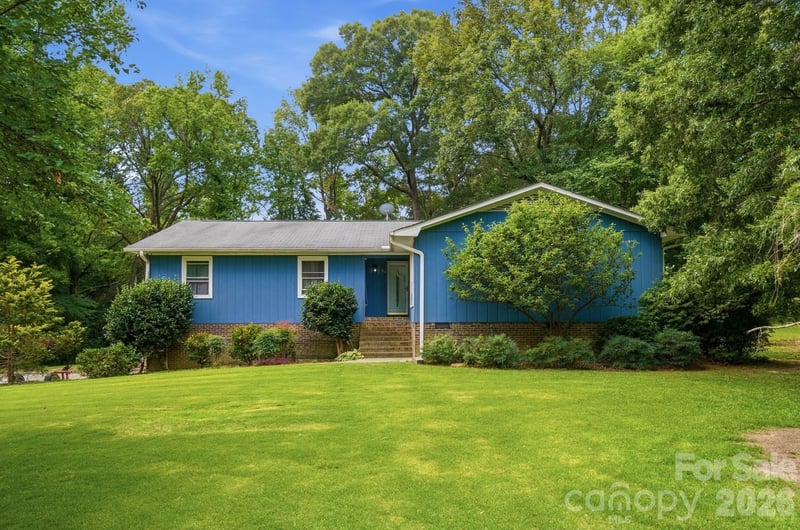 214 Griffin Lane, Marshville, NC - 3 beds, 2 baths, 2,713 sqft - $379,500
