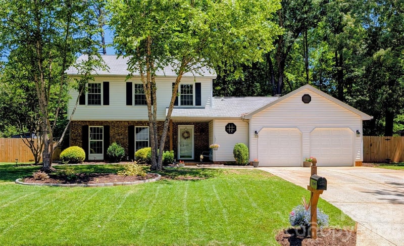 2509 Jaywick, Matthews, NC - 3 beds, 3 baths, 1,840 sqft - $435,000
