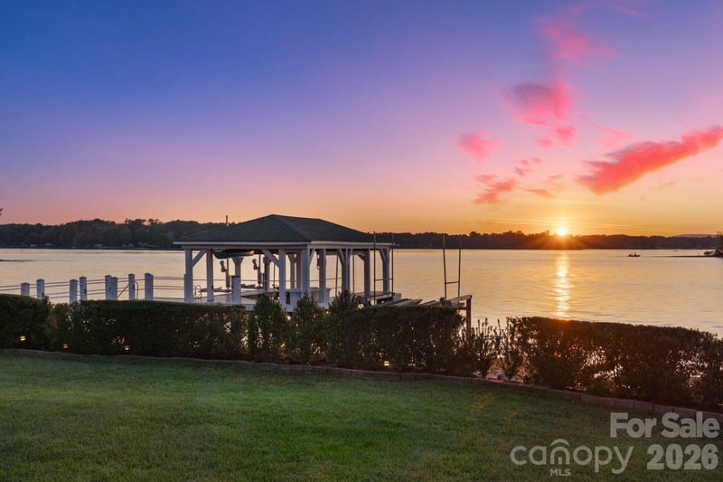 2477 Peninsula Shores Court, Denver, NC - 5 beds, 6 baths, 6,889 sqft - $6,500,000