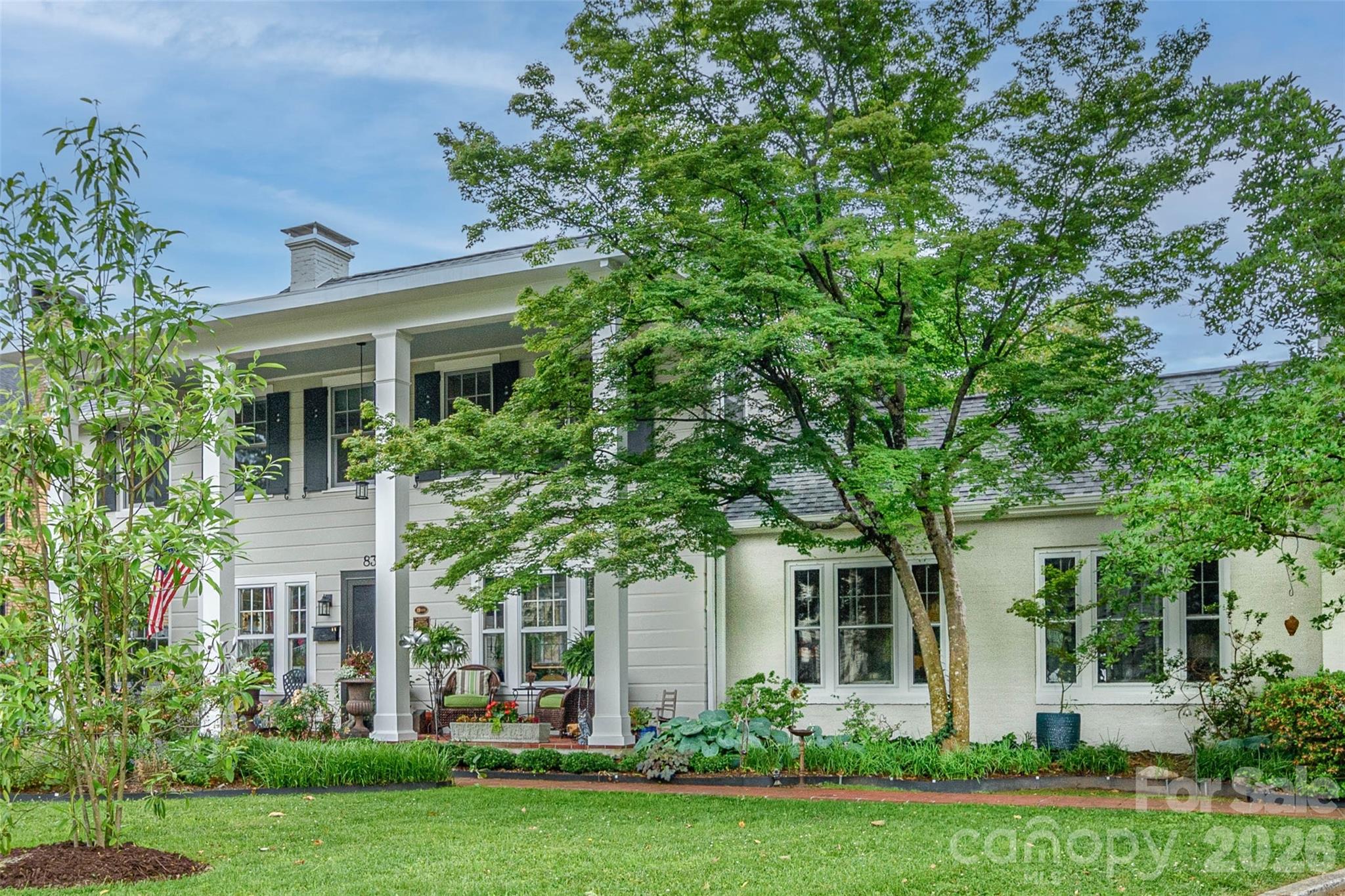 832 4th Avenue W, Hendersonville, NC. property listing photo