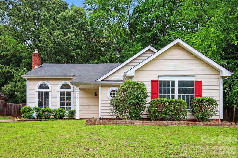 7925 Turquoise Drive, Charlotte, NC - 3 beds, 2 baths, 1,536 sqft - $295,000