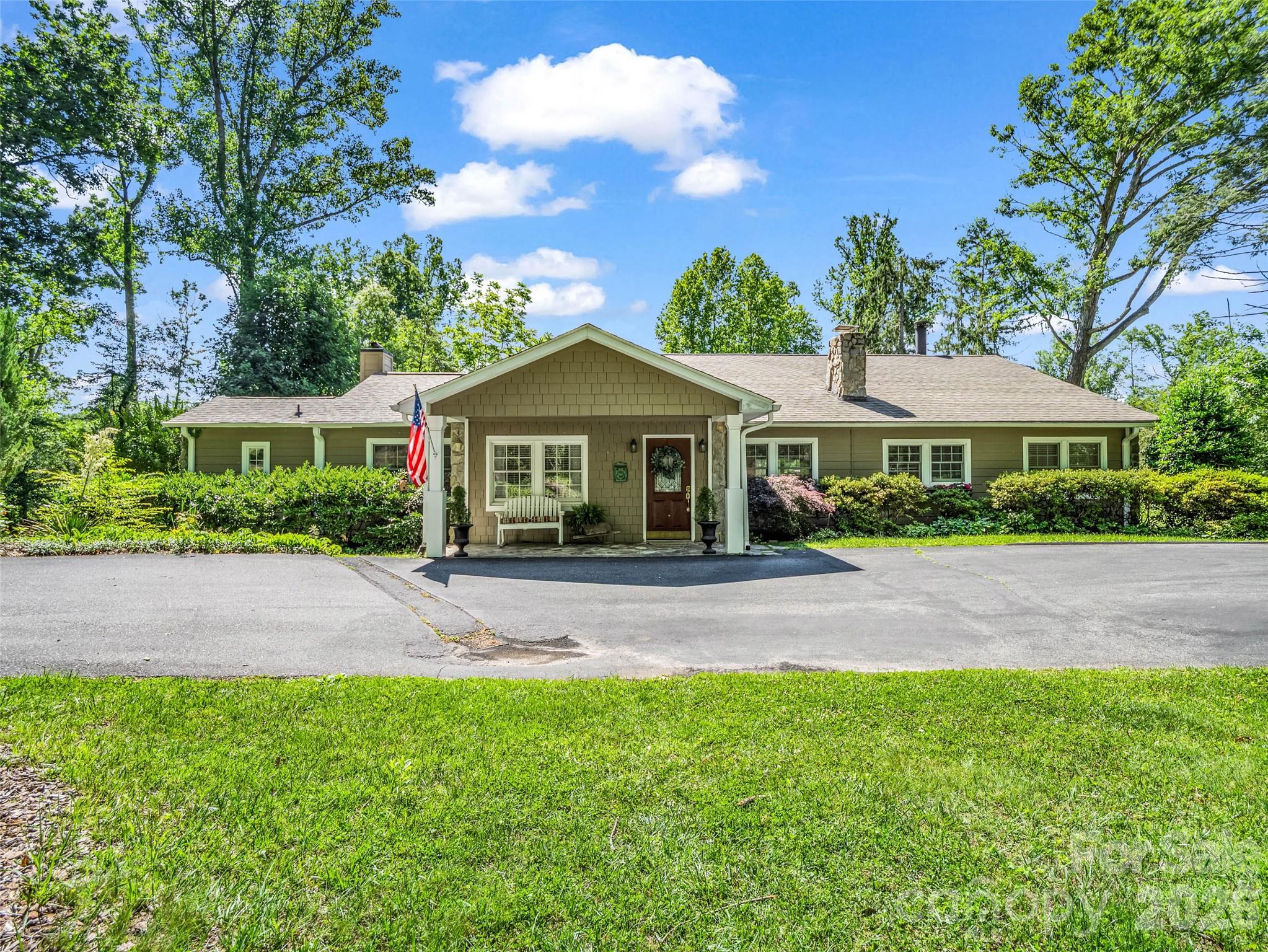 52 Forest Road, Asheville, NC. property listing photo