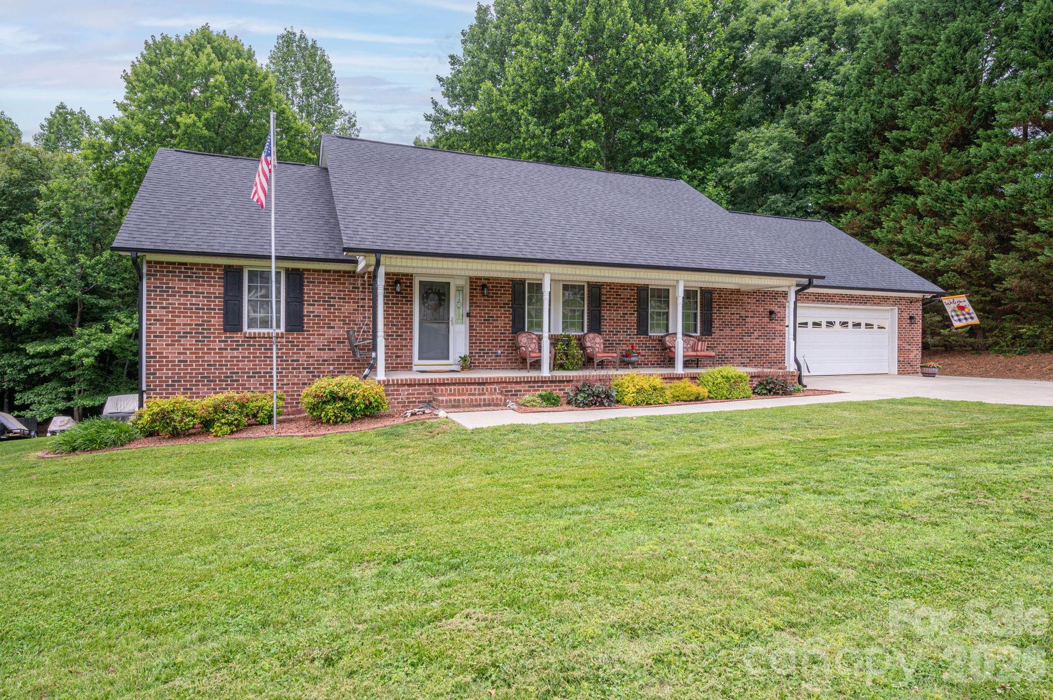 2479 Old Pond Drive, Lincolnton, NC — property listing photo
