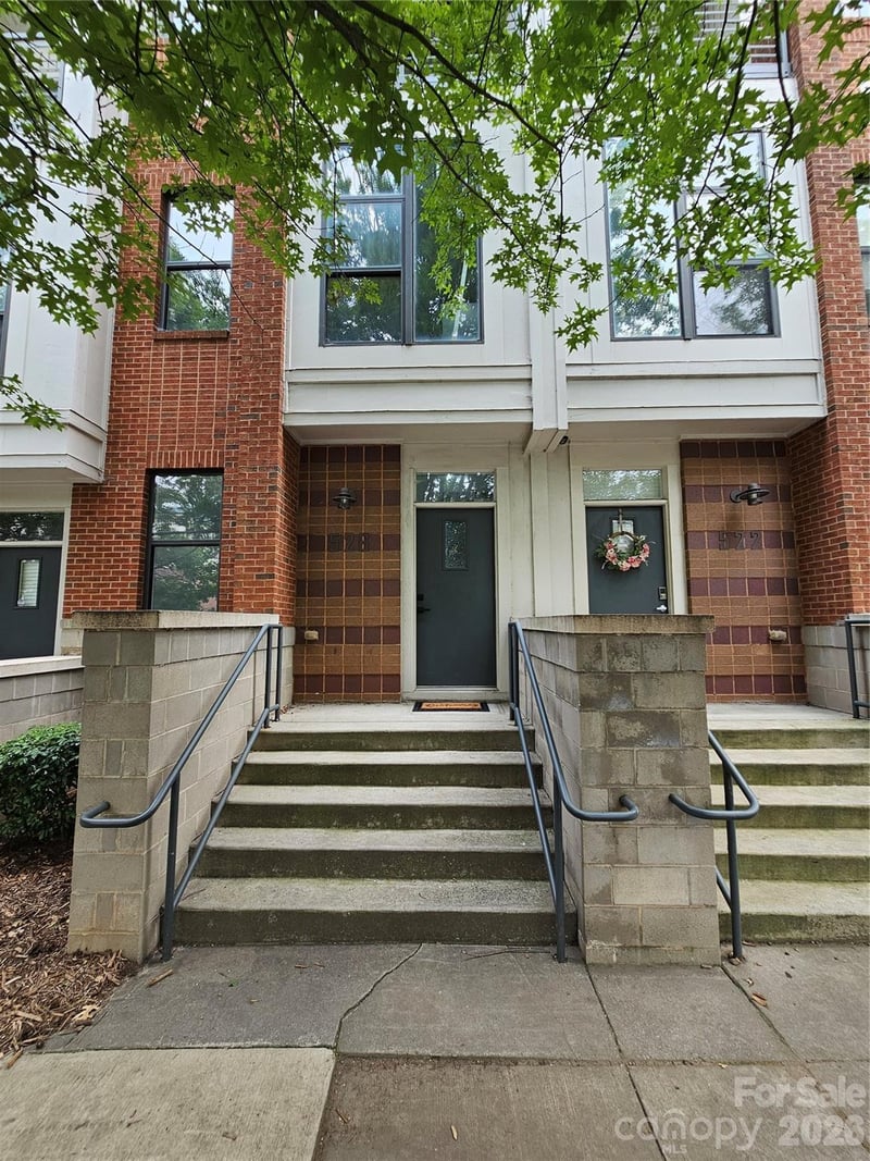 526 N McDowell, Charlotte, NC - 2 beds, 2 baths, 1,268 sqft - $395,000