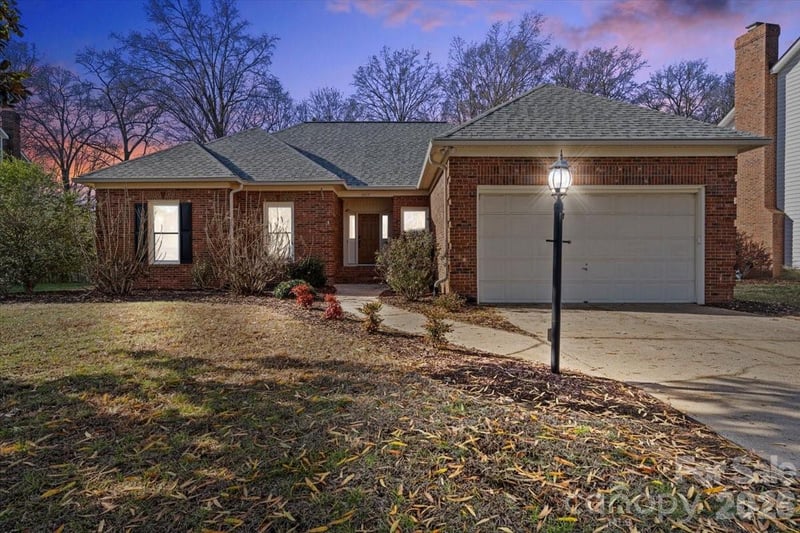 14117 Greenwing Court, Charlotte, NC - 3 beds, 2 baths, 1,924 sqft - $424,000
