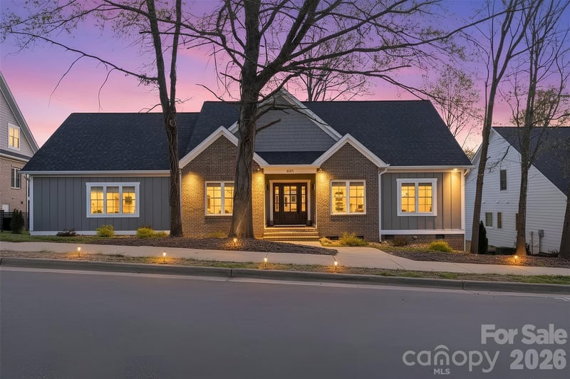 405 19th Avenue Circle NW, Hickory, NC - 3 beds, 3 baths, 3,111 sqft - $825,000