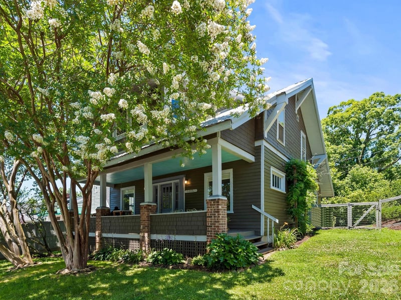 102 Courtland Avenue, Asheville, NC - 4 beds, 3 baths, 1,172 sqft - $649,000