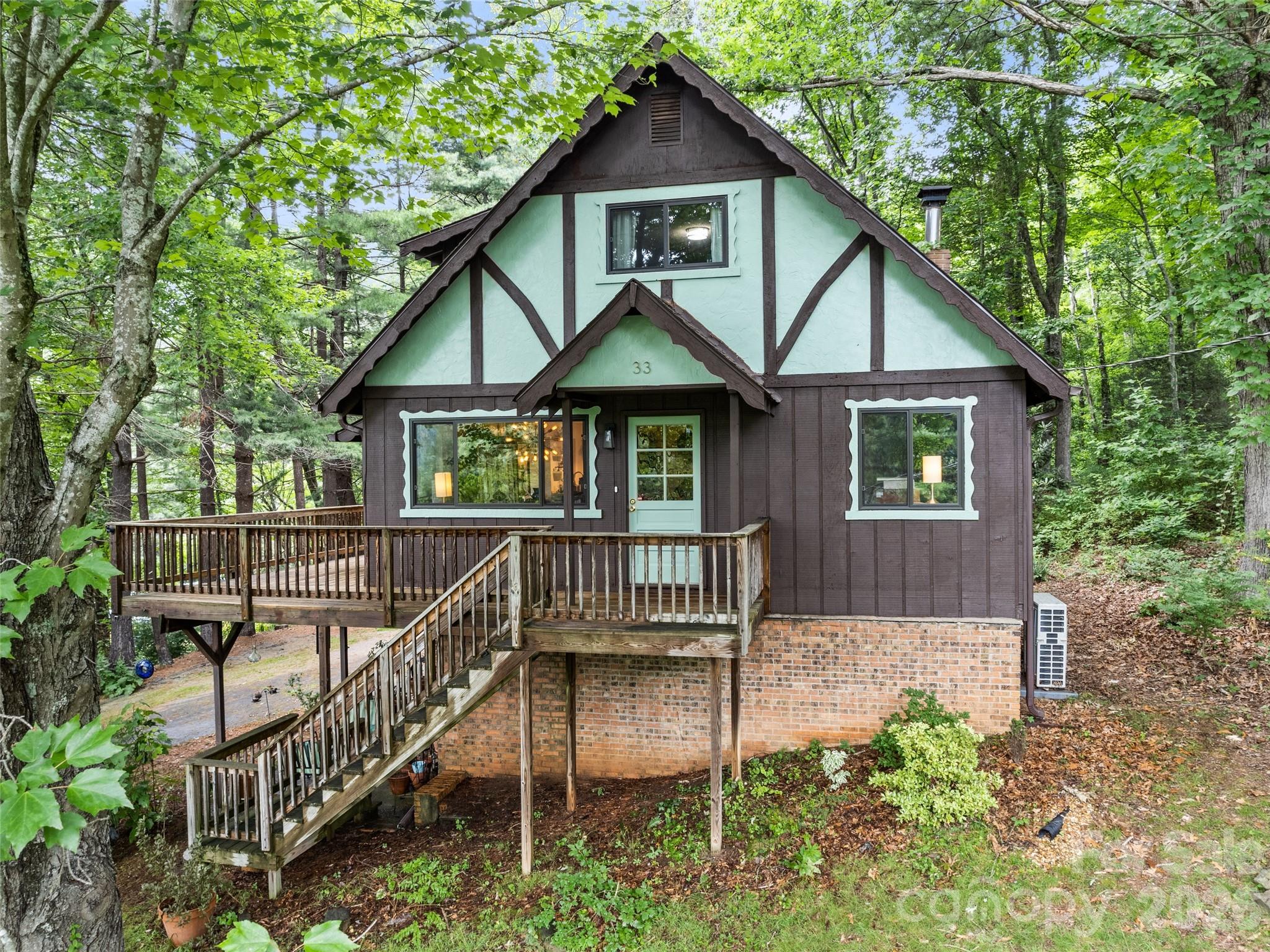 33 Wenlock Way, Waynesville, NC. property listing photo
