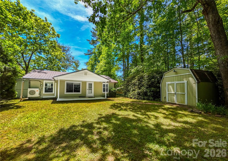 2603 Kim Miller Road, Lake Toxaway, NC - 2 beds, 1 bath - $274,900