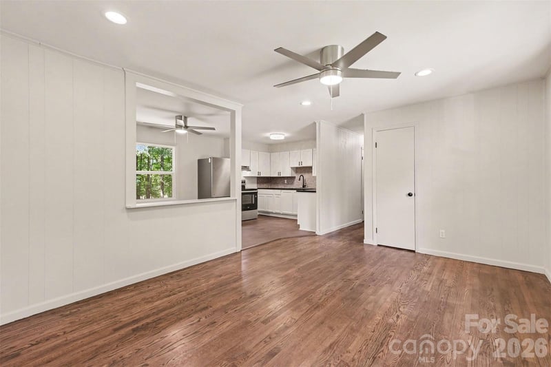 28 Maiden Lane, York, SC - 3 beds, 1.5 baths, 1,046 sqft - $215,000
