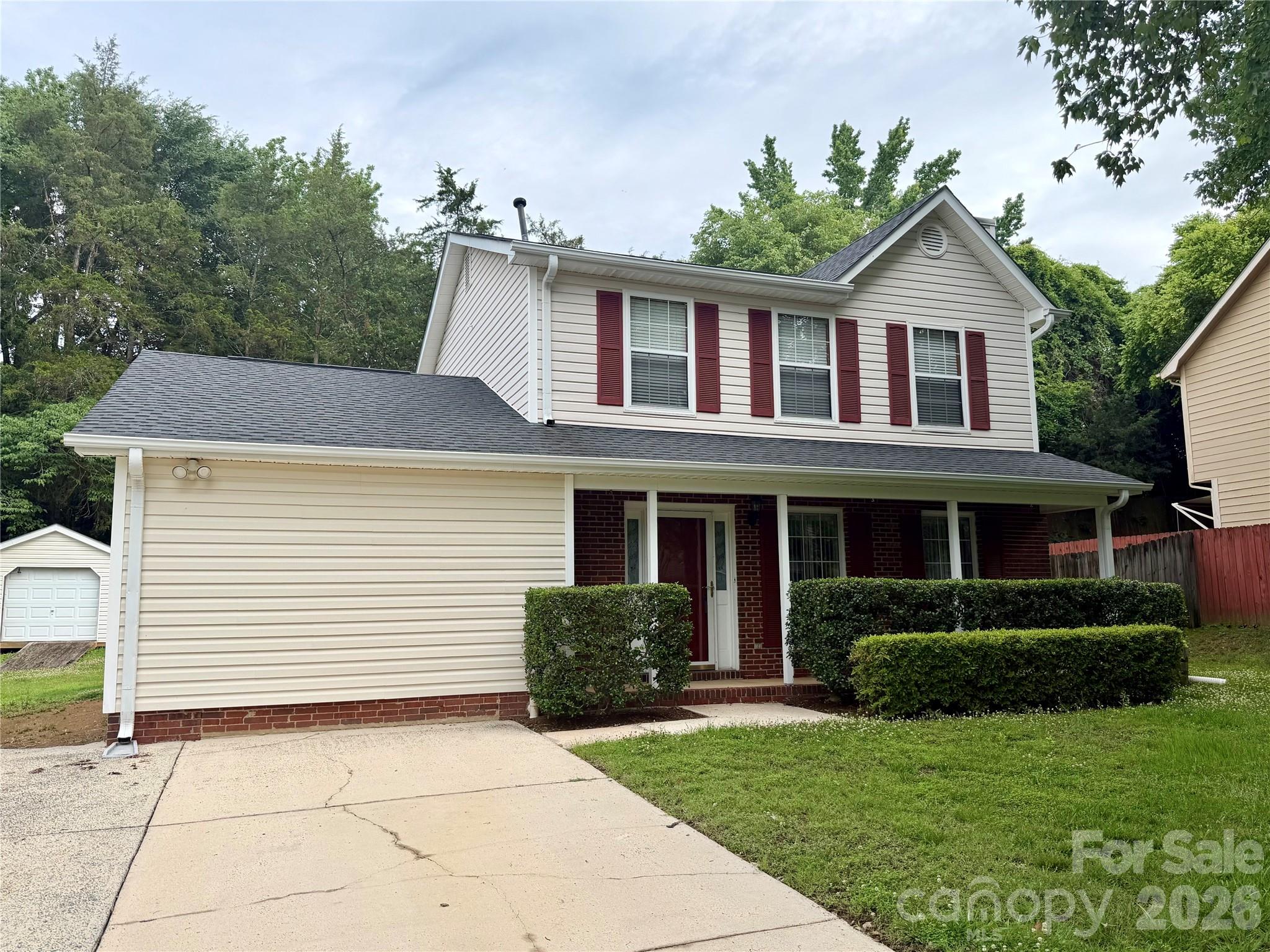 8004 Glencannon, Charlotte, NC — property listing photo 1