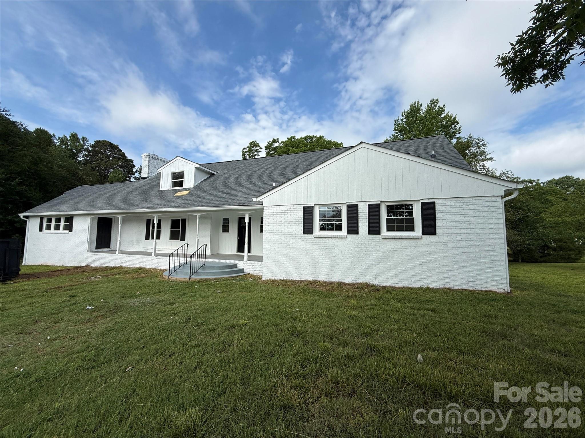2705 Robinson Road, Newton, NC — property listing photo