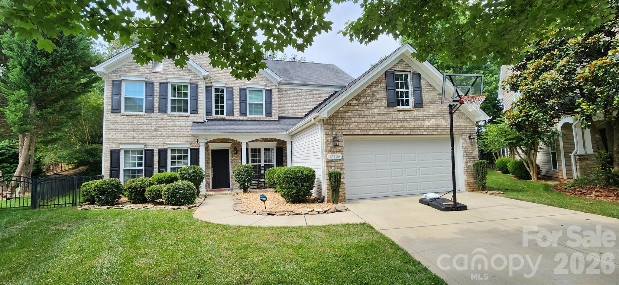 16106 Cloverleaf, Charlotte, NC — property listing photo 1