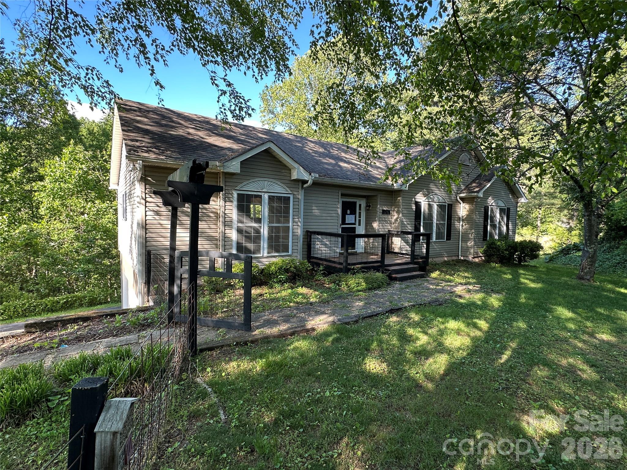 126 Ridgeline Road, Clyde, NC. property listing photo