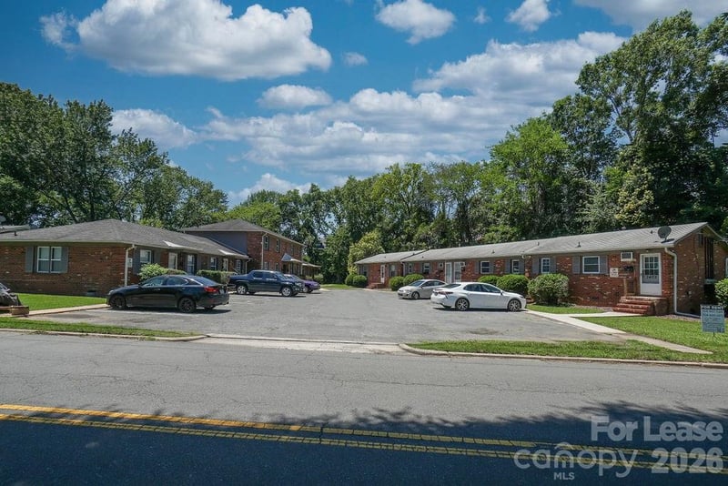 3404 Craig Avenue, Charlotte, NC - 1 bed, 1 bath, 600 sqft - $950