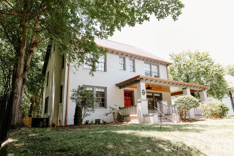 135 Beech Street NW, Concord, NC - 4 beds, 3 baths, 3,106 sqft - $754,000