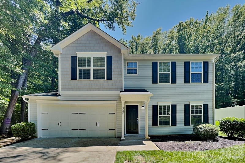 5505 Lee Marie Lane, Charlotte, NC - 4 beds, 2.5 baths, 1,949 sqft - $339,900