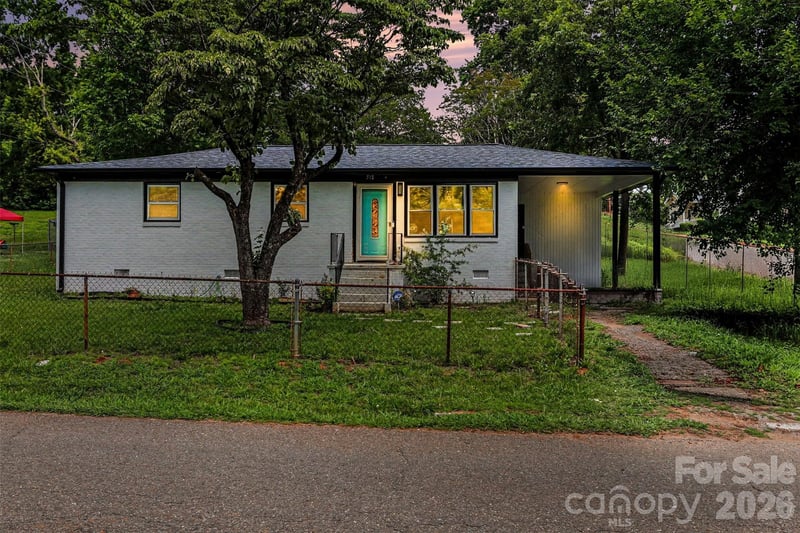 518 Baker Street, Kings Mountain, NC - 3 beds, 1 bath, 1,058 sqft - $220,000