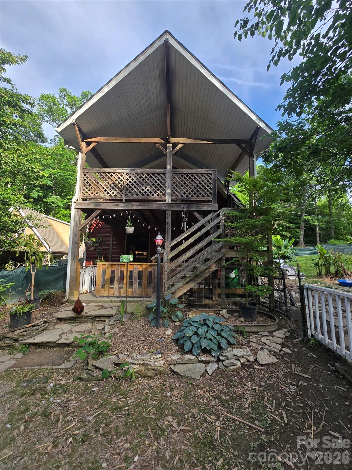 1480 Davis Mountain Road, Hendersonville, NC — property listing photo