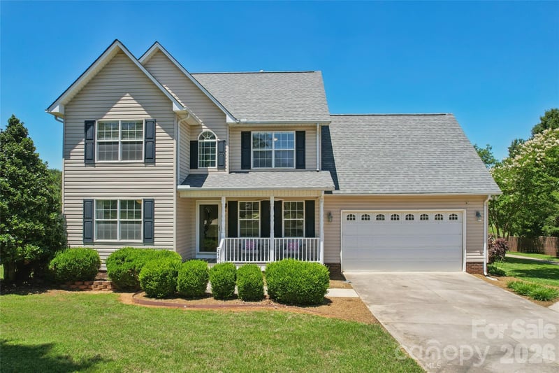 246 Maple Ridge Circle, Salisbury, NC - 4 beds, 2.5 baths, 2,134 sqft - $410,000