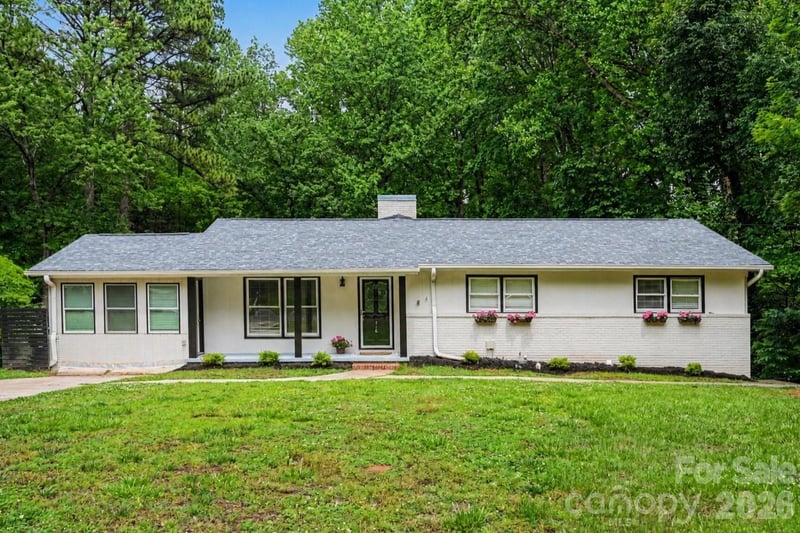 716 Grandview Drive NE, Concord, NC - 4 beds, 2 baths, 1,890 sqft - $350,000