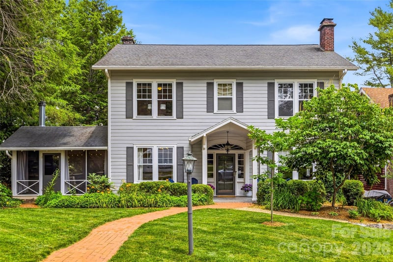 1620 Norwood Place, Hendersonville, NC - 4 beds, 2.5 baths, 2,756 sqft - $650,000