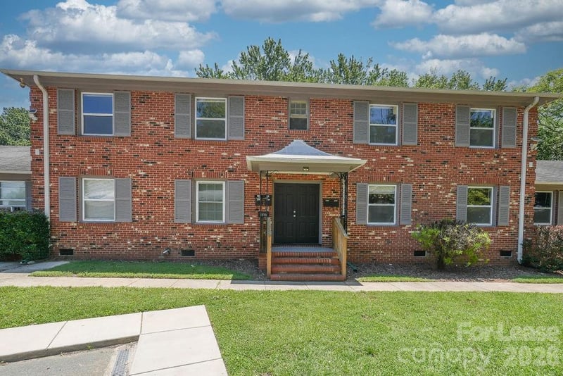 3418 Craig Avenue, Charlotte, NC - 1 bed, 1 bath, 660 sqft - $1,050