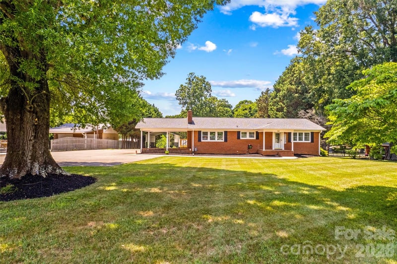946 Shearers Road, Mooresville, NC - 3 beds, 2.5 baths, 1,867 sqft - $425,000
