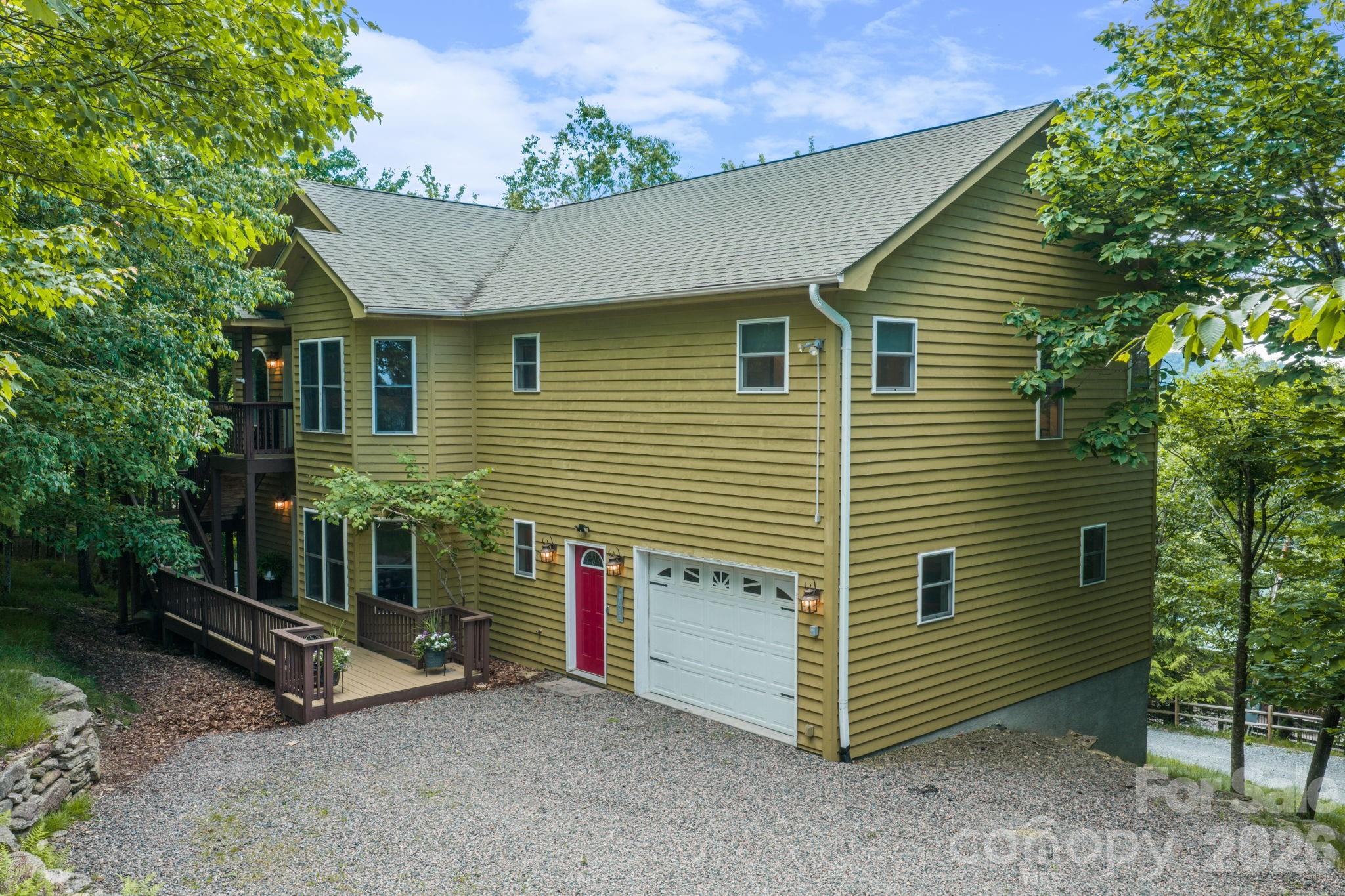 117 Pinnacle Ridge Road, Beech Mountain, NC. property listing photo
