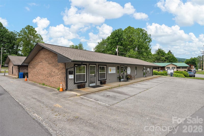 34 Maple Street, Waynesville, NC -  - $695,000