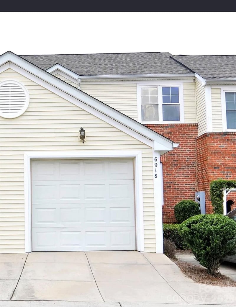 6918 Misty Pine Lane, Charlotte, NC - 2 beds, 2.5 baths, 1,242 sqft - $265,000
