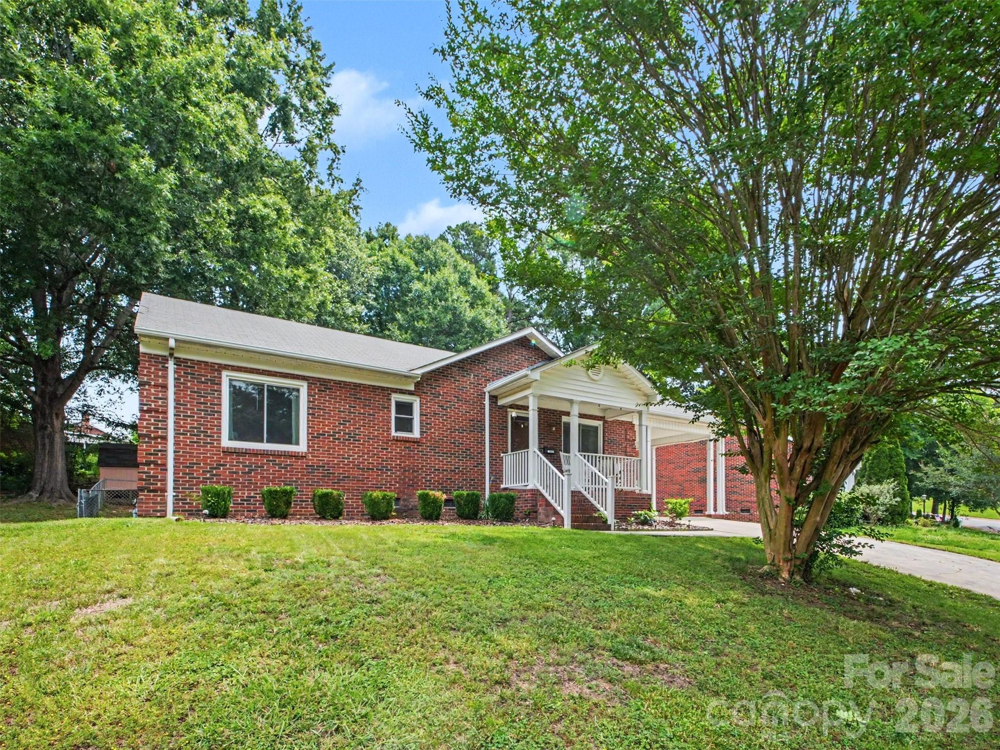 1009 Autumn, Concord, NC — property listing photo 1