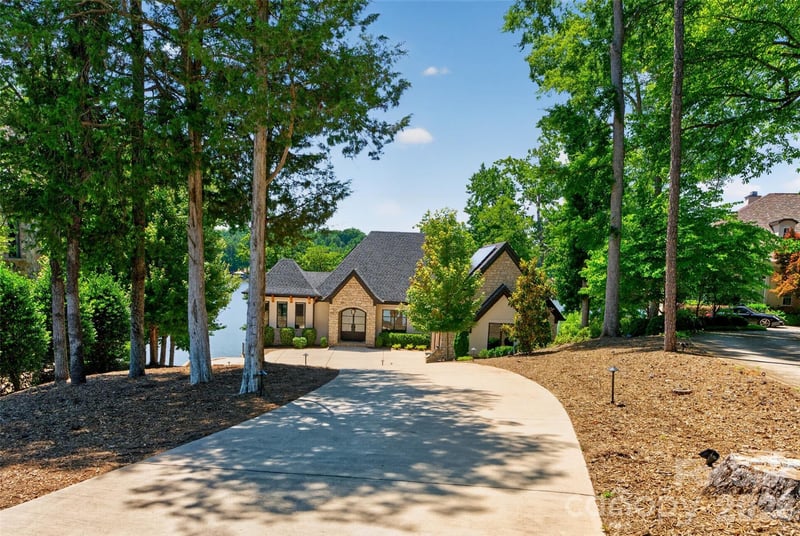3252 Ashwood Park 288, Belmont, NC - 4 beds, 4 baths, 4,157 sqft - $1,955,000
