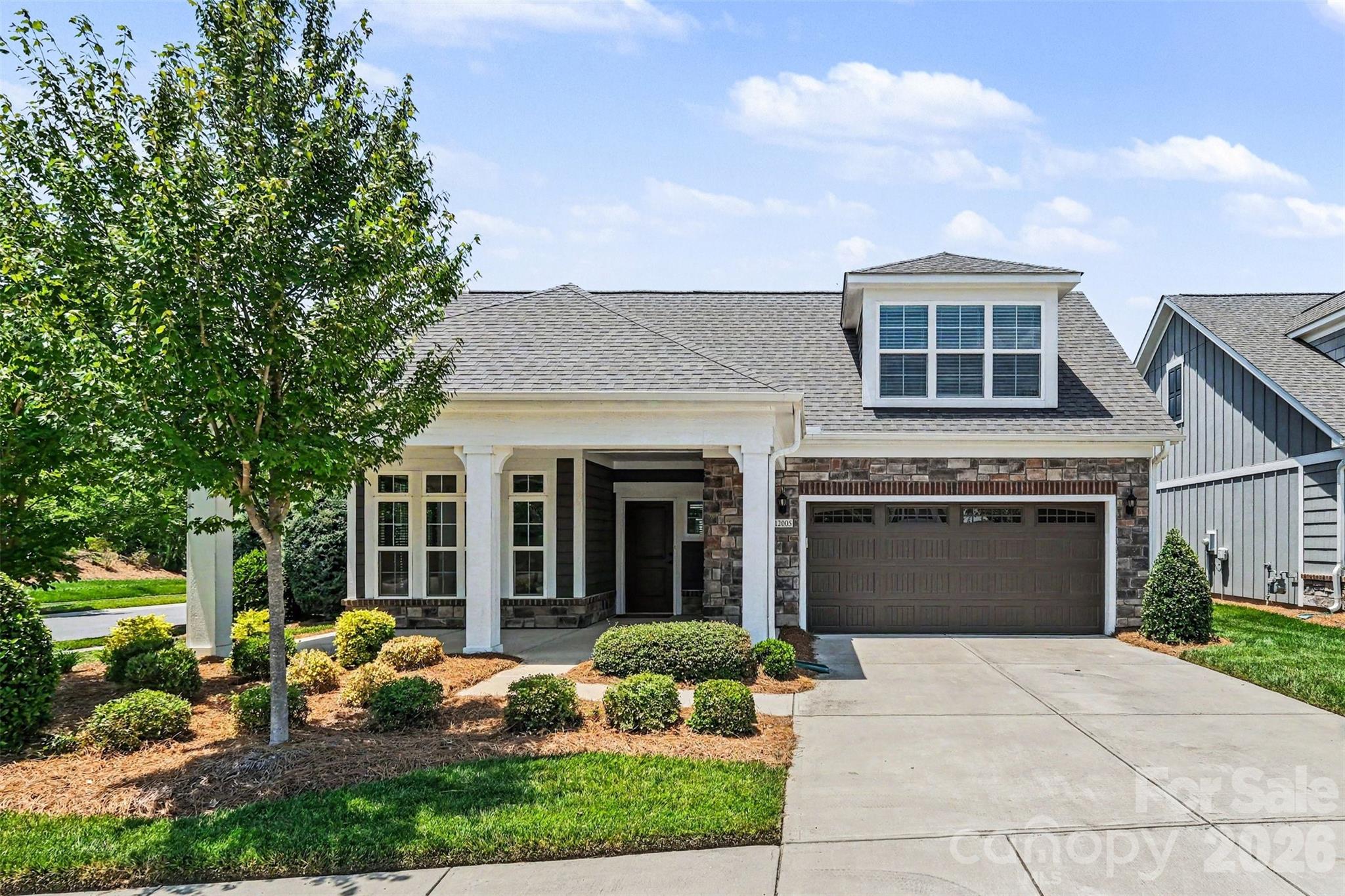 12005 Grove Crossing, Huntersville, NC — property listing photo 1