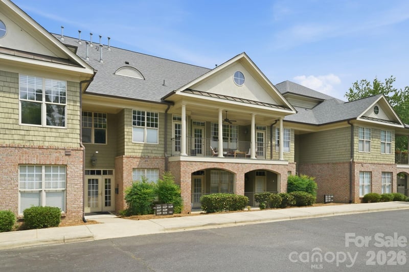 1131 Park West, Charlotte, NC - 2 beds, 2 baths, 1,209 sqft - $495,000