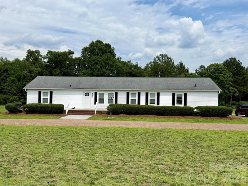 288 Farris Road, Clover, SC - 4 beds, 2 baths, 2,083 sqft - $409,900
