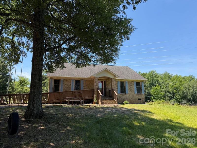 1933 Pleasant Road, Fort Mill, SC - 3 beds, 2.5 baths, 1,374 sqft - $499,900