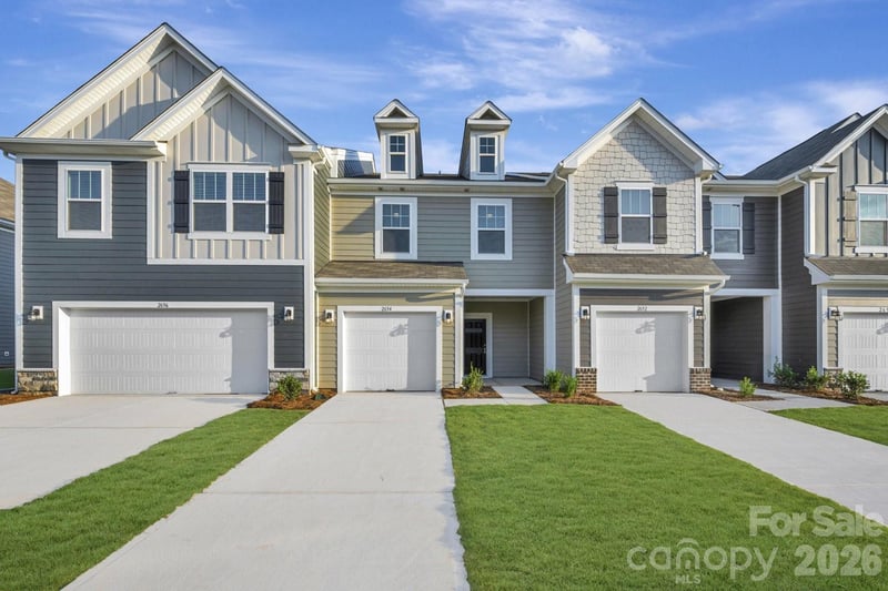 2694 Yeager Drive NW, Concord, NC - 3 beds, 2.5 baths, 1,603 sqft - $315,000